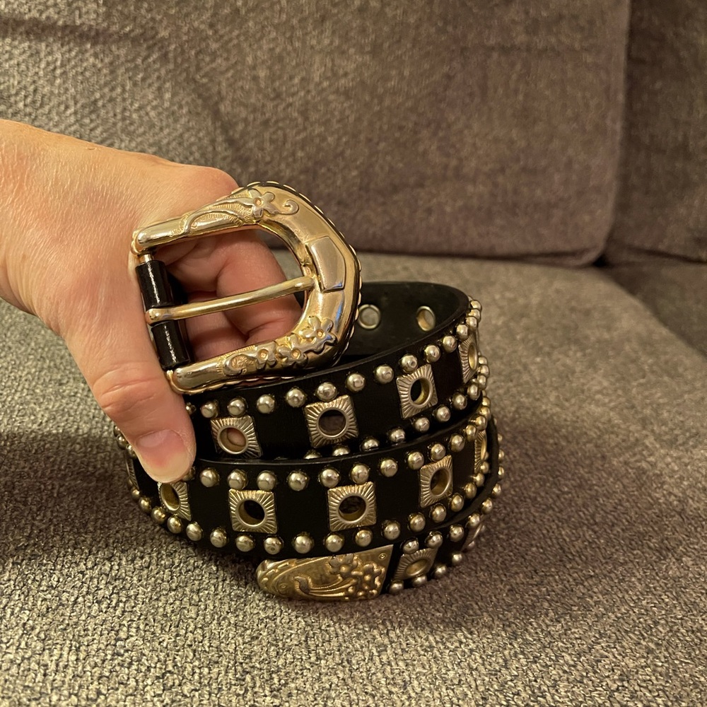 Ladies Donna Katz leather belt size large